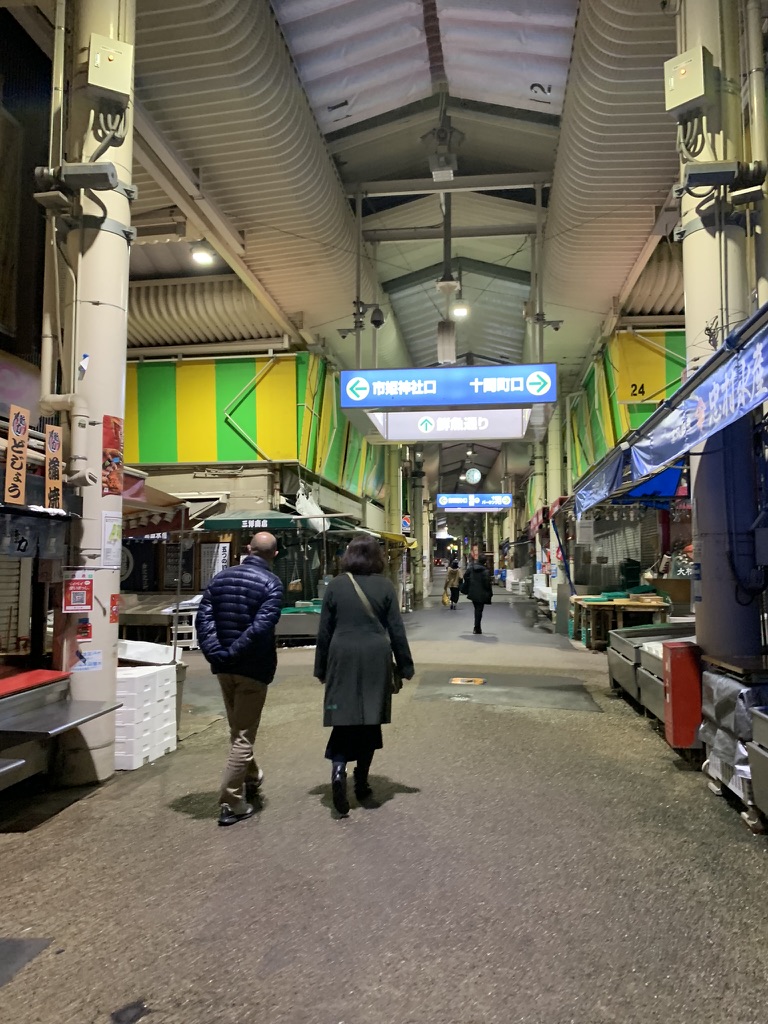 夜の近江町市場