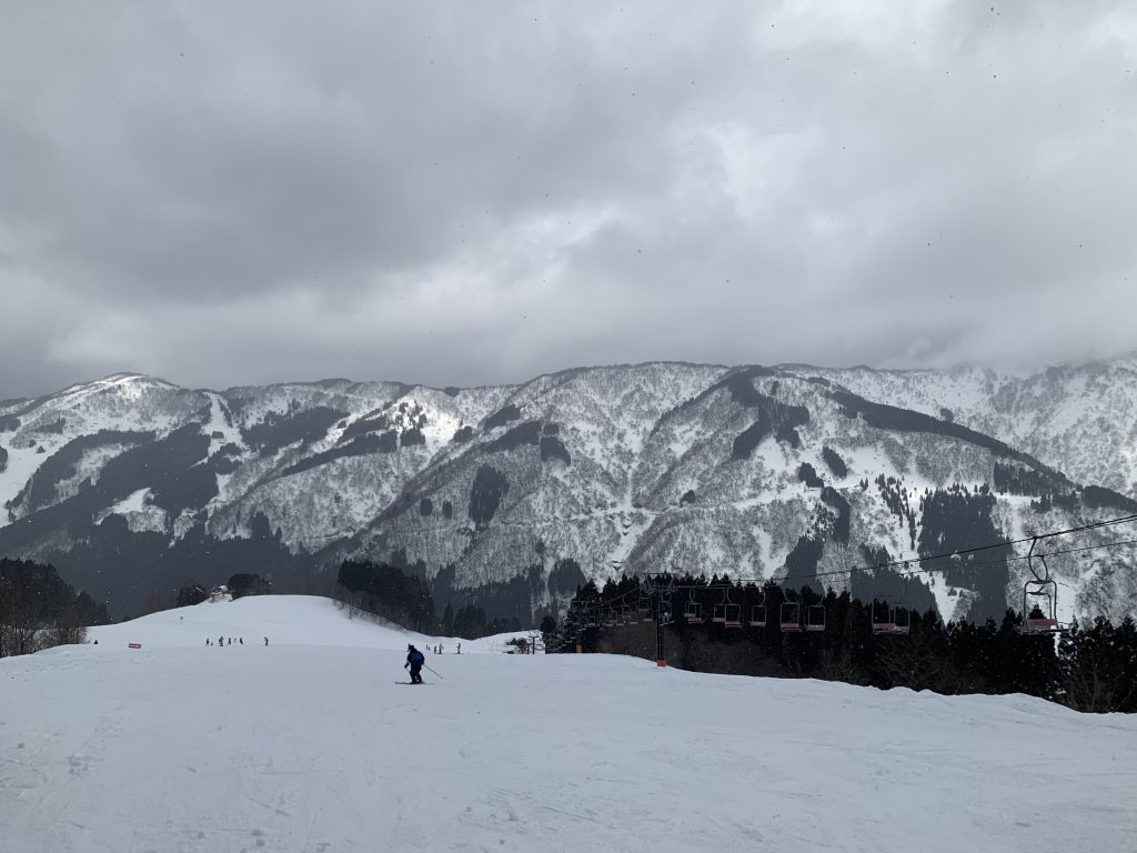 白山一里野温泉スキー場の中級コース